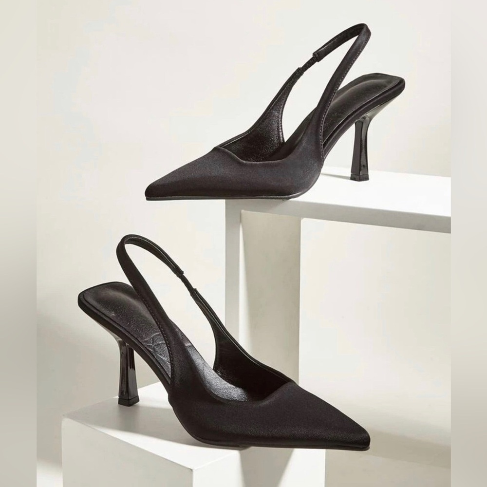 Black sling back heels size 8.5 NWT